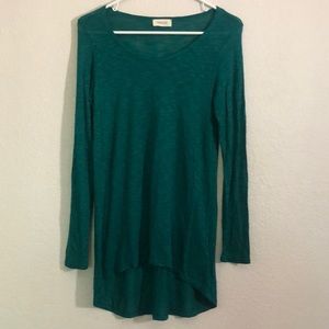 Fiancée High Low Top